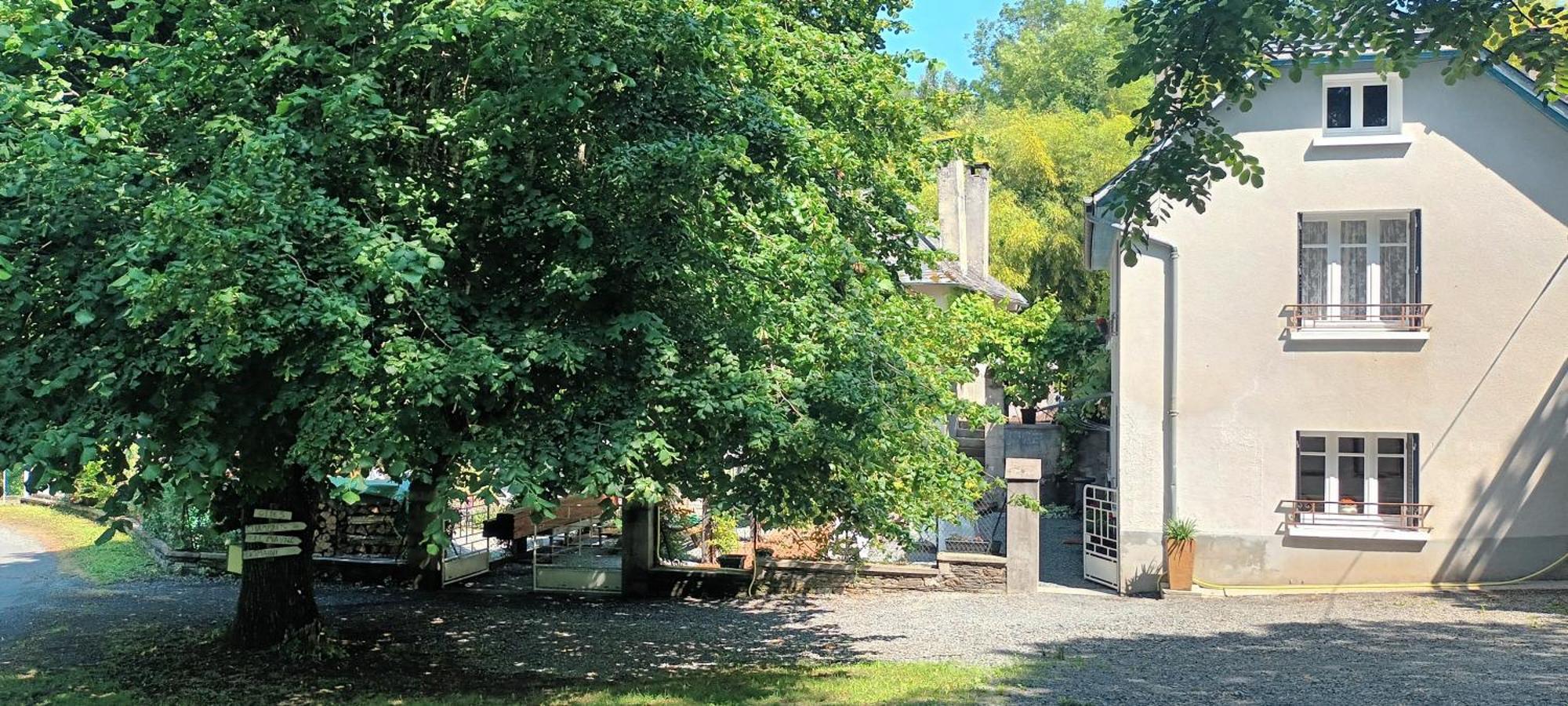 Domaine Le Mayne Chabrignac Bagian luar foto